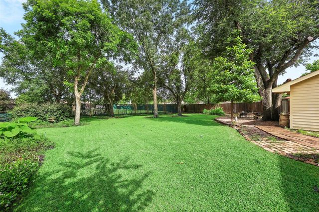 2620 Dow Circle, Deer Park, TX 77536
