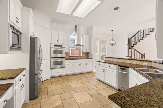 5621 Lindsey Drive, Plano, TX 75093