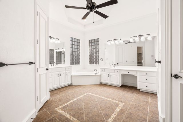 5621 Lindsey Drive, Plano, TX 75093