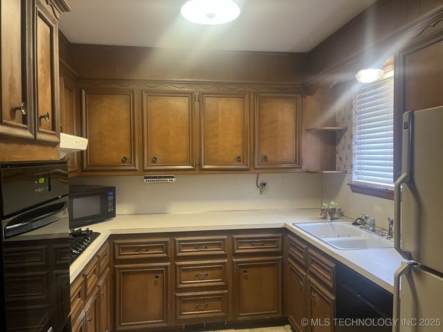 2311 S 117th East Avenue, Tulsa, OK 74129