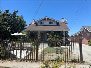927 W 48th Street, Los Angeles, CA 90037