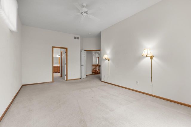 10471 Spyglass Drive, Eden Prairie, MN 55347