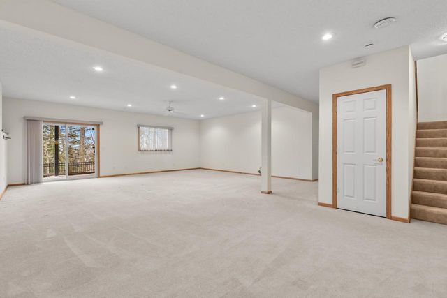 10471 Spyglass Drive, Eden Prairie, MN 55347