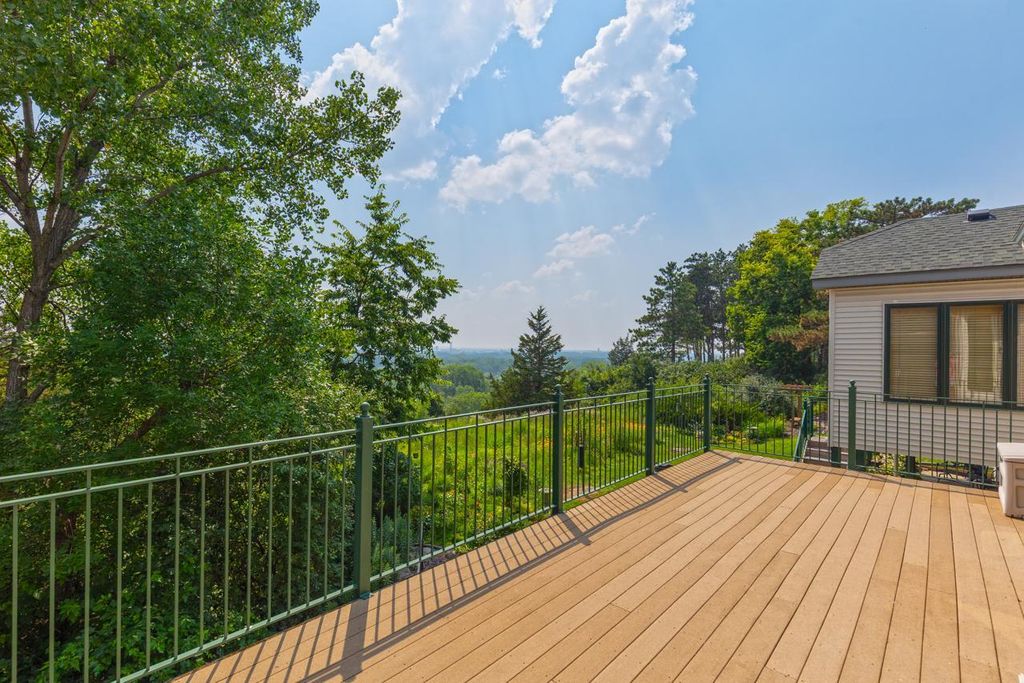 10471 Spyglass Drive, Eden Prairie, MN 55347 — photo 2