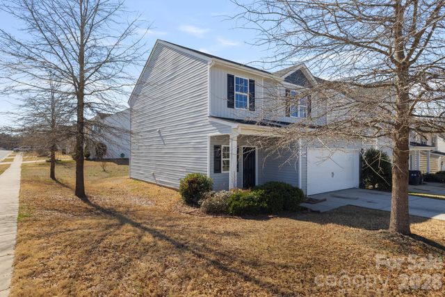 8203 Paw Valley Lane, Charlotte, NC 28214