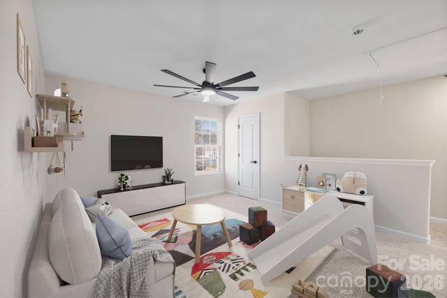 8203 Paw Valley Lane, Charlotte, NC 28214