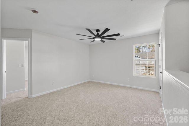 8203 Paw Valley Lane, Charlotte, NC 28214