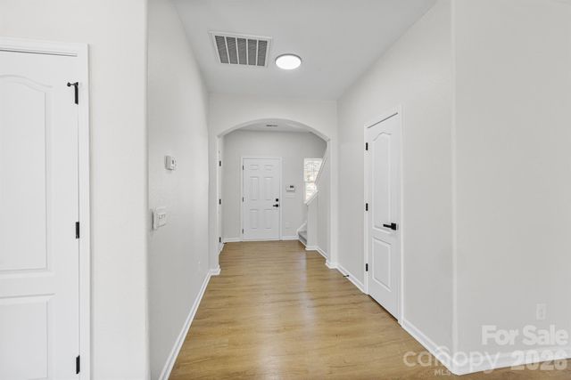 8203 Paw Valley Lane, Charlotte, NC 28214