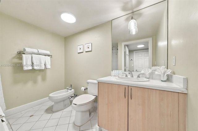 2951 S Bayshore Drive 512, Miami, FL 33133
