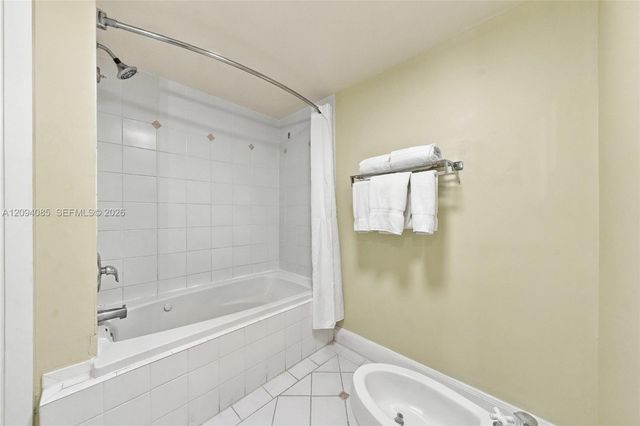 2951 S Bayshore Drive 512, Miami, FL 33133