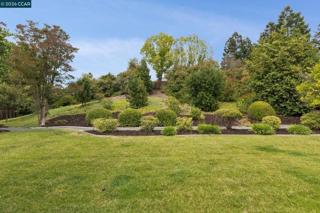 743 Woodwind Place, Walnut Creek, CA 94598
