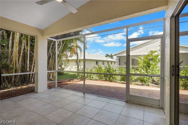 5011 SW 16th PL, Cape Coral, FL 33914