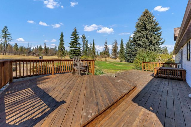 15817 S Whitehouse Ln, Cheney, WA 99004