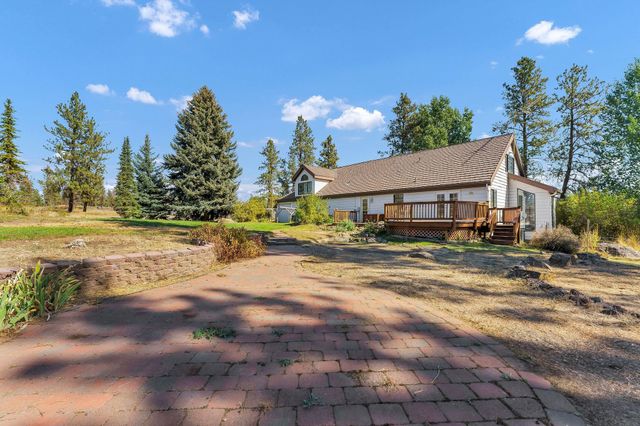 15817 S Whitehouse Ln, Cheney, WA 99004