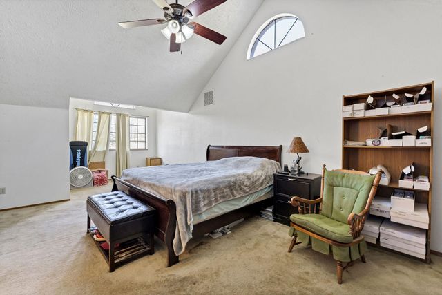 15817 S Whitehouse Ln, Cheney, WA 99004