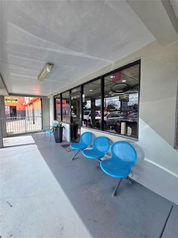 10873 SW 40th St, Miami, FL 33165