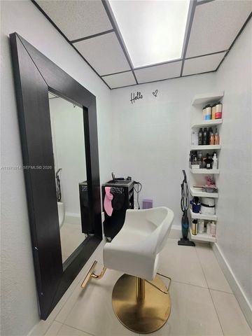 10873 SW 40th St, Miami, FL 33165