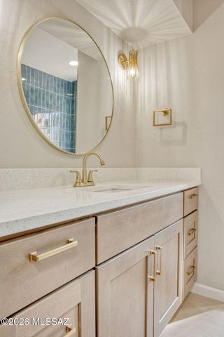 3910 E Calle De Jardin, Tucson, AZ 85711