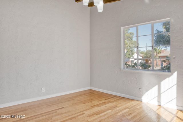 3910 E Calle De Jardin, Tucson, AZ 85711