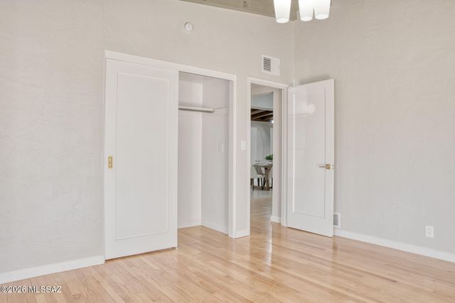 3910 E Calle De Jardin, Tucson, AZ 85711