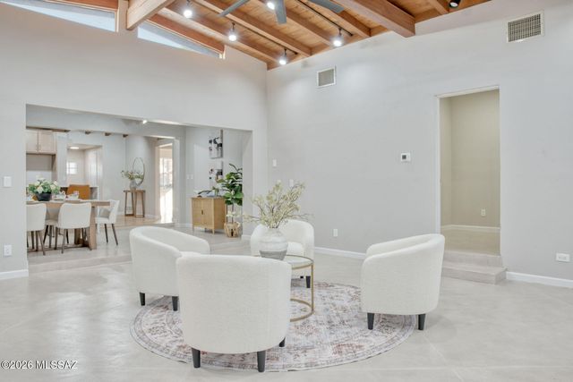 3910 E Calle De Jardin, Tucson, AZ 85711