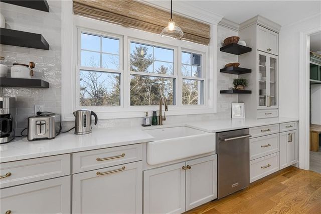 5 Lacey Court, Smithfield, RI 02917