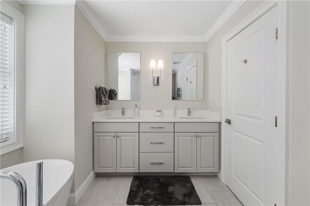 5 Lacey Court, Smithfield, RI 02917
