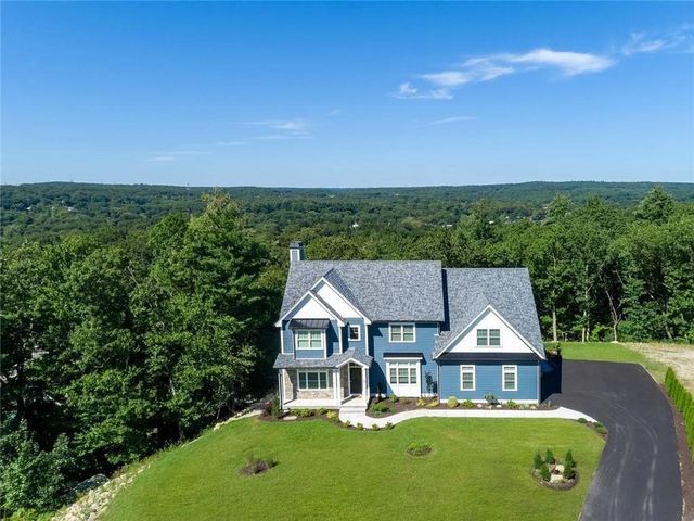 5 Lacey Court, Smithfield, RI 02917