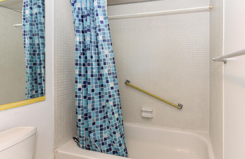 Image 21 of property listing at 398 Flanders I I, Delray Beach, FL 33484