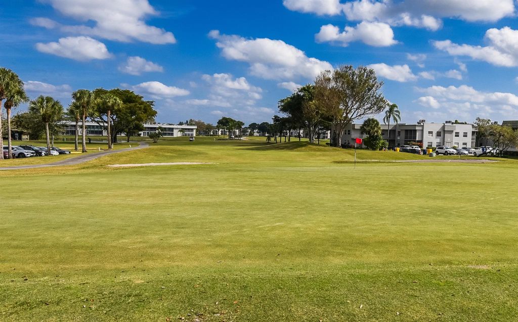 Image 28 of property listing at 398 Flanders I I, Delray Beach, FL 33484