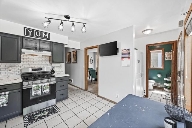 2505 Dupont Avenue N, Minneapolis, MN 55411