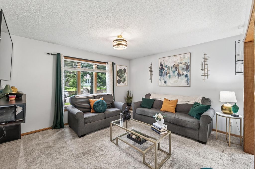 2505 Dupont Avenue N, Minneapolis, MN 55411 — photo 4
