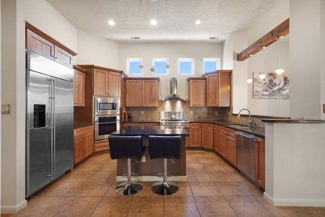 1601 Western Hills Drive SE, Rio Rancho, NM 87124