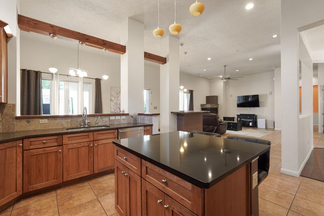 1601 Western Hills Drive SE, Rio Rancho, NM 87124