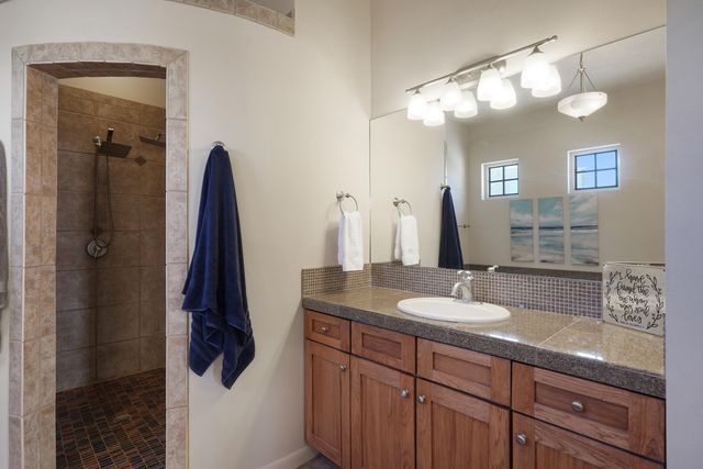 1601 Western Hills Drive SE, Rio Rancho, NM 87124