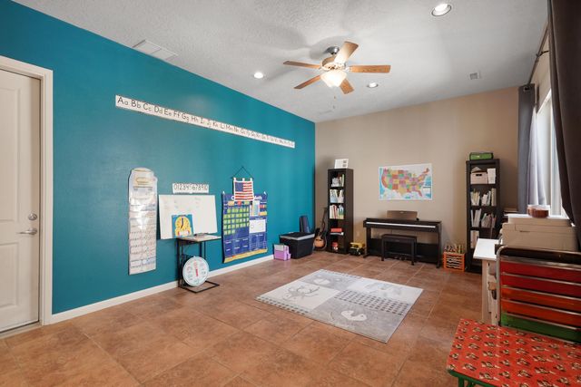 1601 Western Hills Drive SE, Rio Rancho, NM 87124