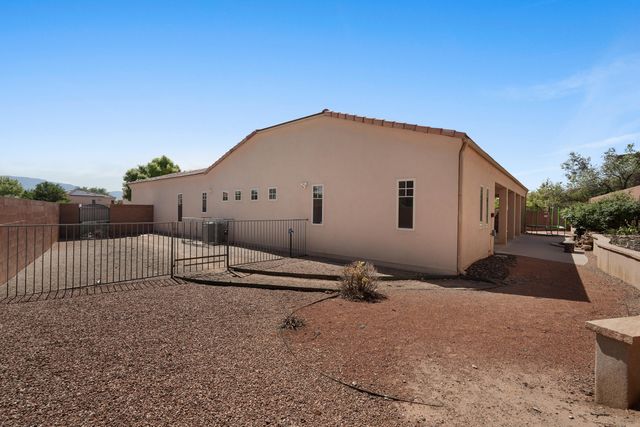 1601 Western Hills Drive SE, Rio Rancho, NM 87124