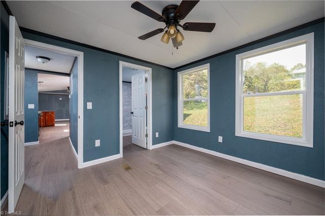 157 Cedar Point Drive, Mount Airy, NC 27030