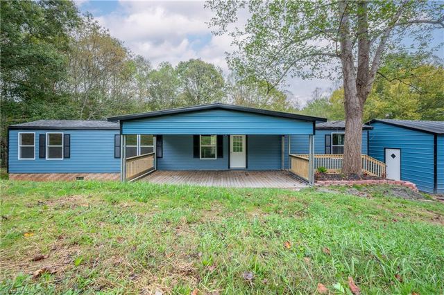 157 Cedar Point Drive, Mount Airy, NC 27030