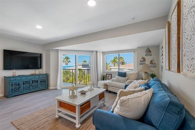 2112 GULF BOULEVARD 4B, Indian Rocks Beach, FL 33785