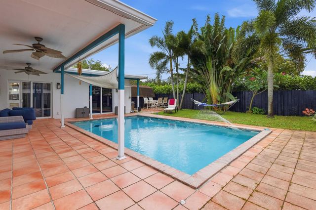 6448 Custer Street, Hollywood, FL 33024