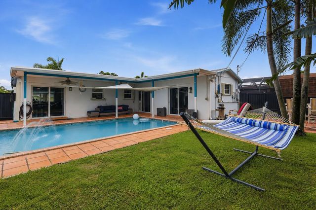6448 Custer Street, Hollywood, FL 33024