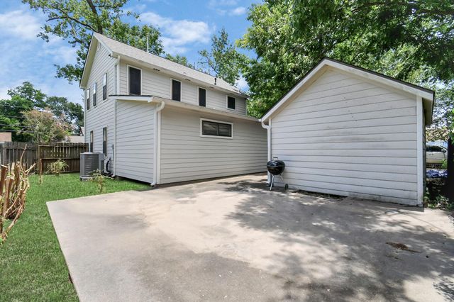 901 N Jones Street, Baytown, TX 77520