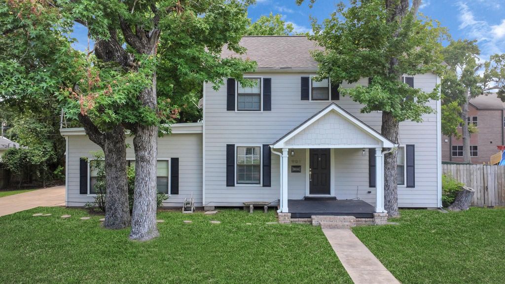 901 N Jones Street, Baytown, TX 77520