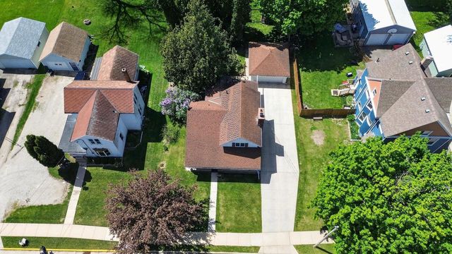 415 N High Street, Randolph, WI 53956