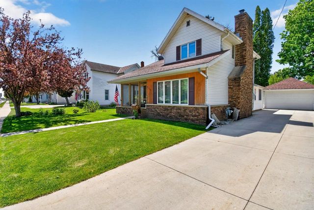 415 N High Street, Randolph, WI 53956
