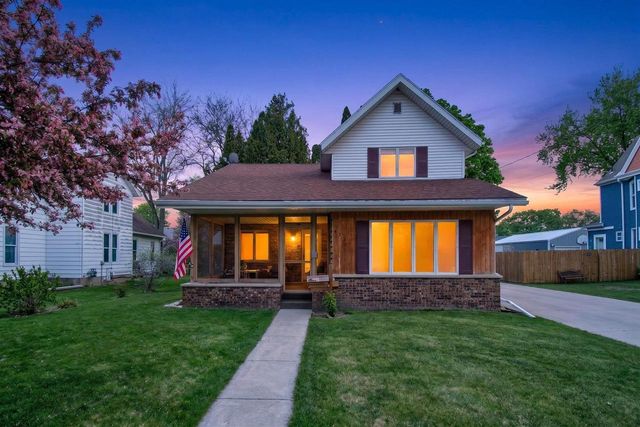 415 N High Street, Randolph, WI 53956