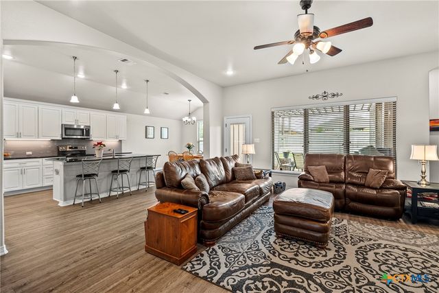 1918 Rustic Manor Drive, Temple, TX 76502