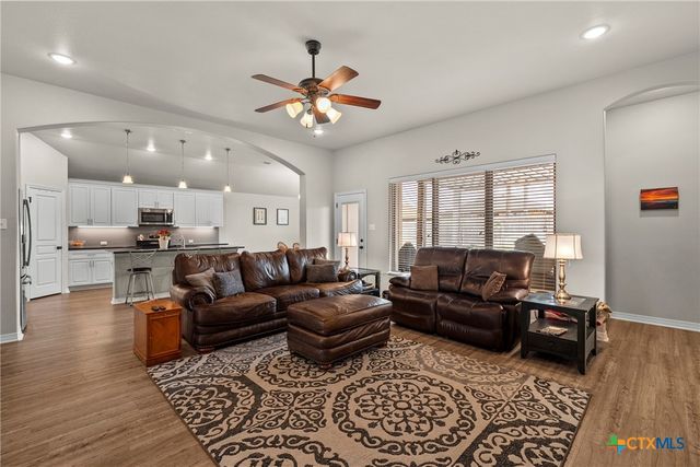 1918 Rustic Manor Drive, Temple, TX 76502