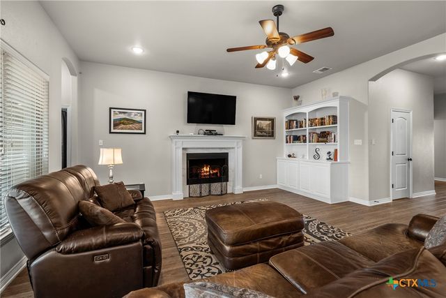1918 Rustic Manor Drive, Temple, TX 76502
